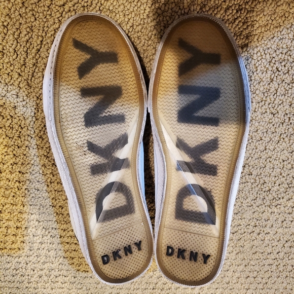 DKNY White and Black Slip-On Sneakers - Picture 6 of 6